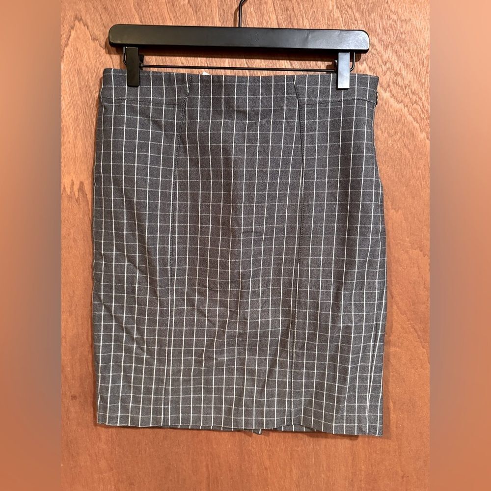 NWT Banana Republic Grey and White Skirt size 4